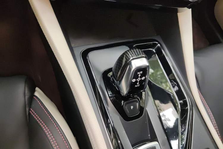 Used Lynk & Co 02 2019 1.5T DCT Two-Wheel Drive Shine Pro Edition China VI Standard
