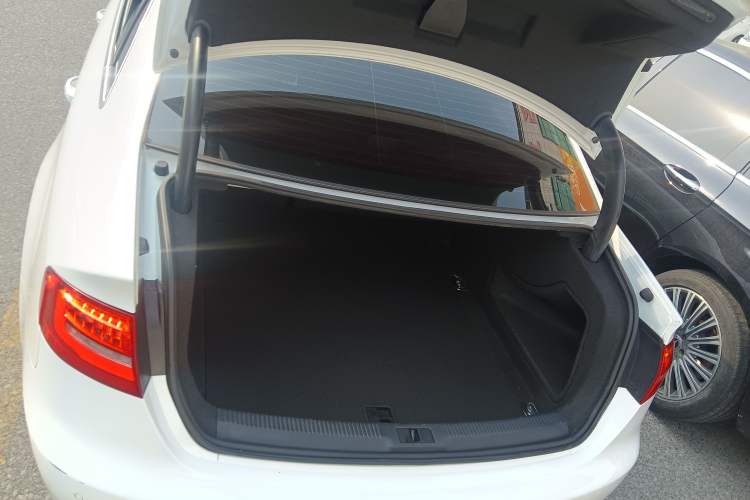 Used Audi A4L 2016 35 TFSI Collector's Edition Automatic Standard Model
