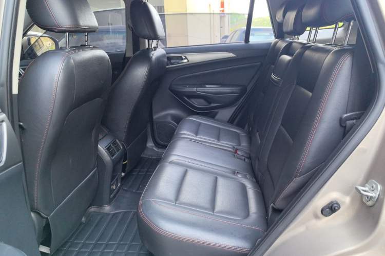 Used CHANGAN CS75 2014 1.8T Automatic Elite Version China V Standard Left Rear Seat