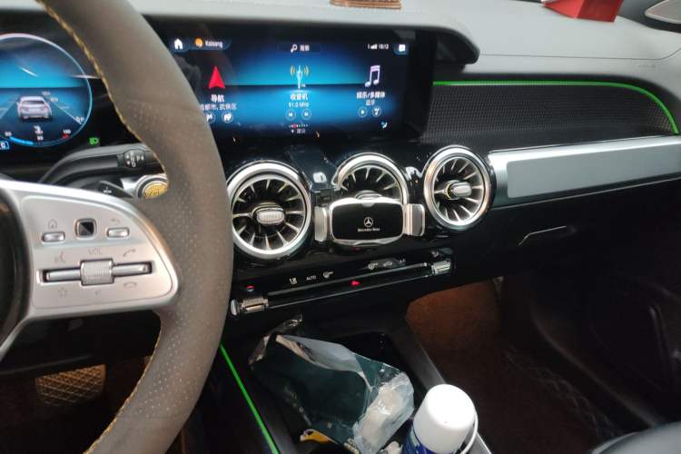 Used Mercedes-Benz GLB 2021 GLB 200 Fashion Model Audio And AC Panel