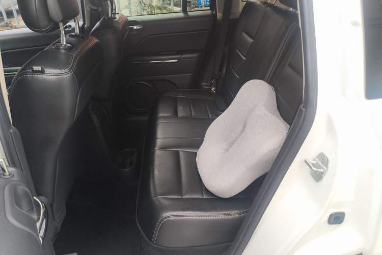 Used Jeep Compass 2012 2.4L Four-Wheel Drive Urban Edition
