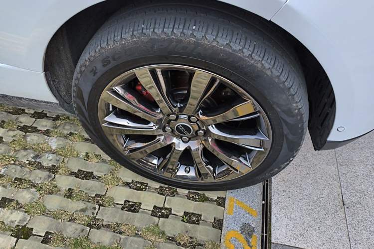 Used Land Rover Range 2014 3.0 SC V6 Vogue SE Right Front Wheel Hub