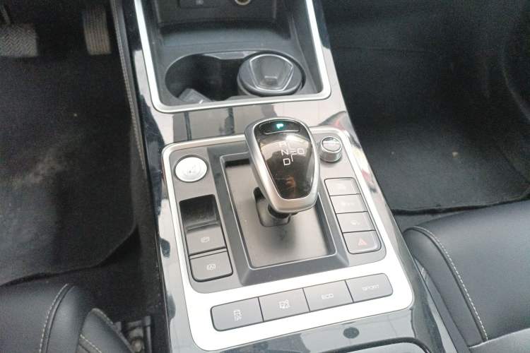 Used BYD Qin New Energy 2019 High-Range Luxury Model Gear Lever