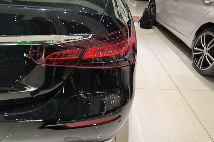 Used Mercedes-Benz E-Class New Energy 2022 Restyled E 350 e L Plug-in Hybrid Sedan