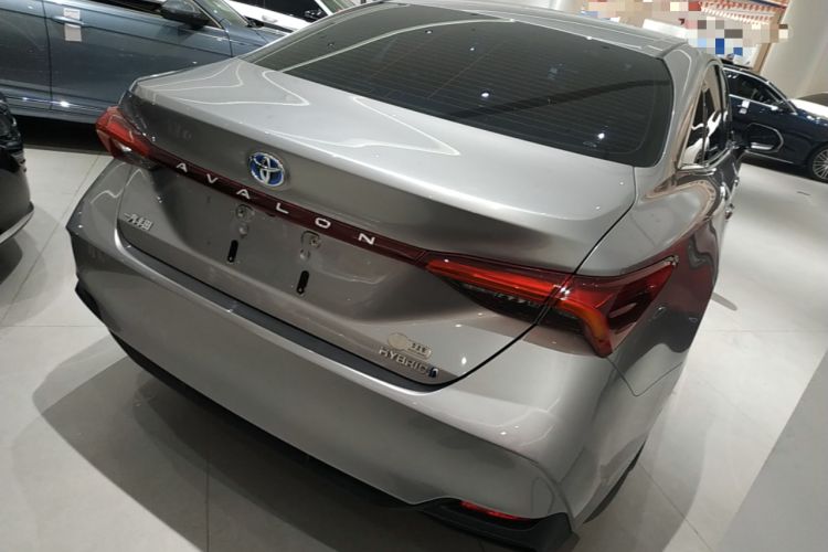 Used Toyota Avalon 2019 Dual-Engine 2.5L Luxury Edition China VI Standard Rear Right 45 Deg