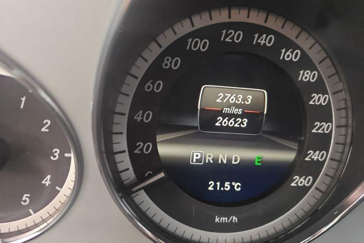 Used Mercedes-Benz E-Class 2012 E 200 CGI Coupe Odometer Close Up