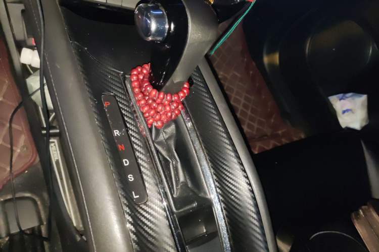 Used Honda Vezel 2015 1.5L CVT two-wheel drive Comfort trim