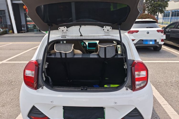 Used JMEV Xiao Qilin 2023 Joyful Edition 201km Comfort Model Trunk