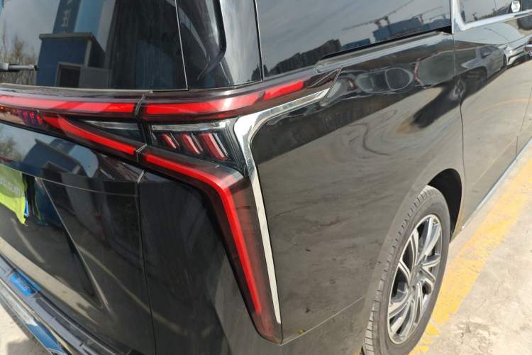 Used SAIC MAXUS G90 2022 2.0T Interstellar Six-Seater Edition