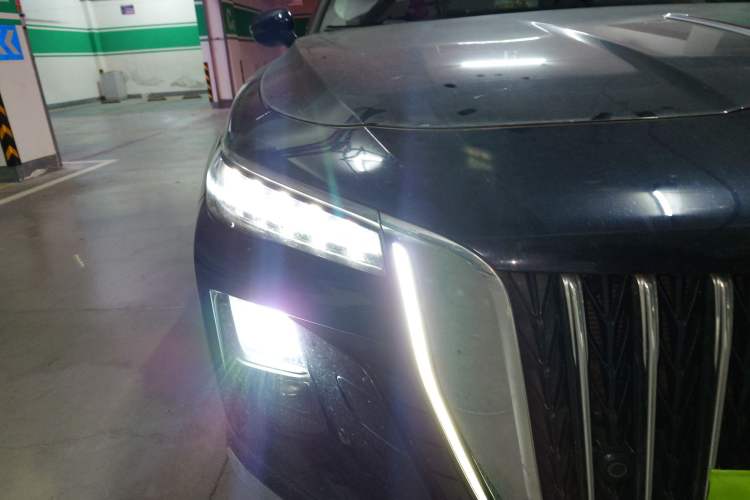 Used Hongqi H5 2023 2.0T Automatic Smart Connect Flagship Edition