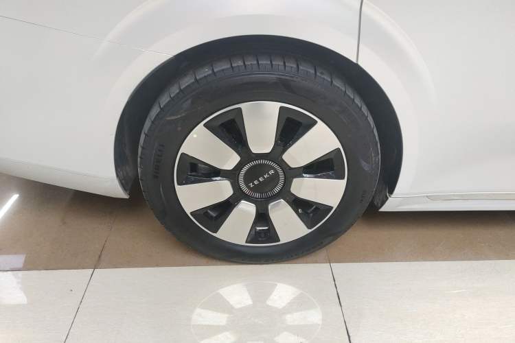 Used Zeekr 009 2024 Six-Seat Executive Version 4WD 108 kWh
