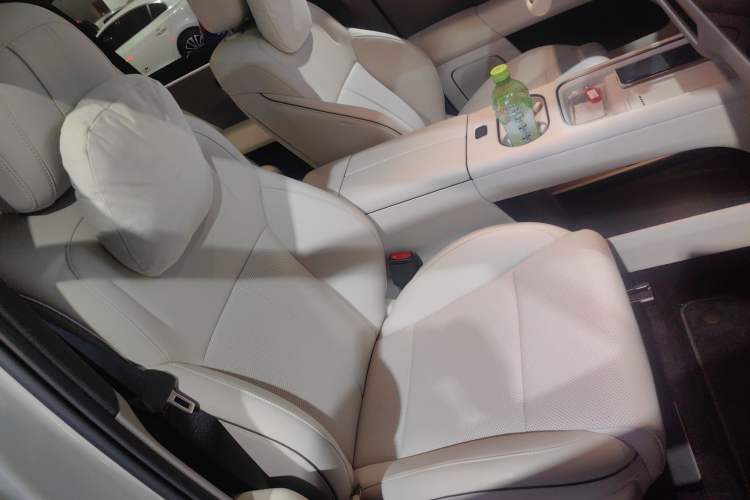 Used Li Auto i6 2025 Model Two-Wheel-Drive Standard Type Right Front Seat