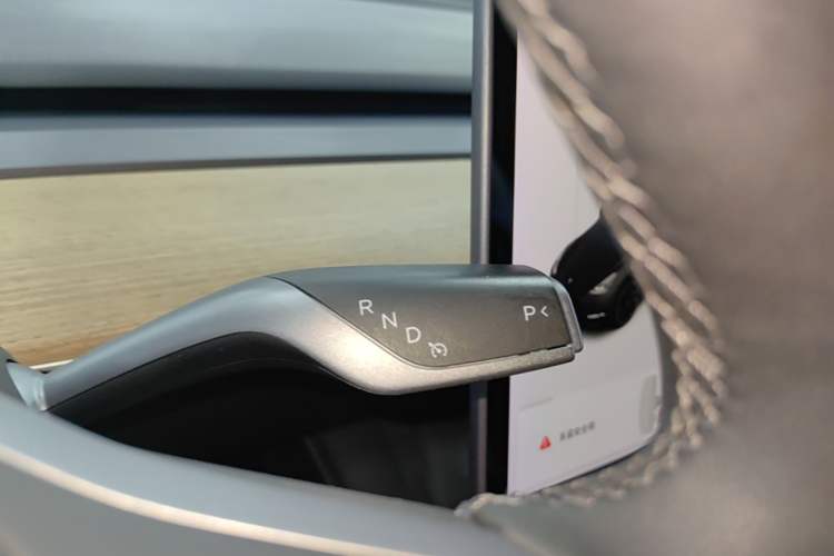 Used Tesla Model Y 2021 Long-Range All-Wheel-Drive Version
