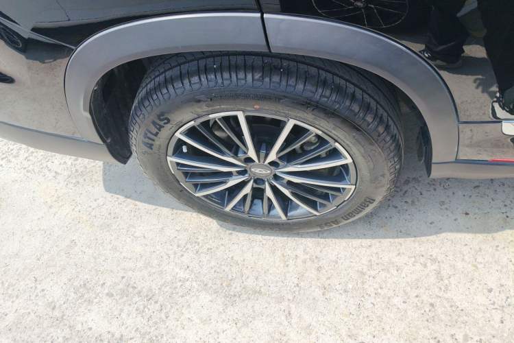 Used Chery Tiggo 8 PRO 2022 290T Two-Wheel Drive Sky Dome Edition 5 Seats Right Rear Wheel Hub