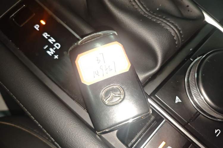 Used Mazda Mazda 3 Axela 2021 1.5L Automatic Luxury Version
