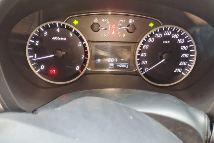 Used Nissan Sylphy 2016 1.6 XL CVT Luxury Edition Odometer Close Up