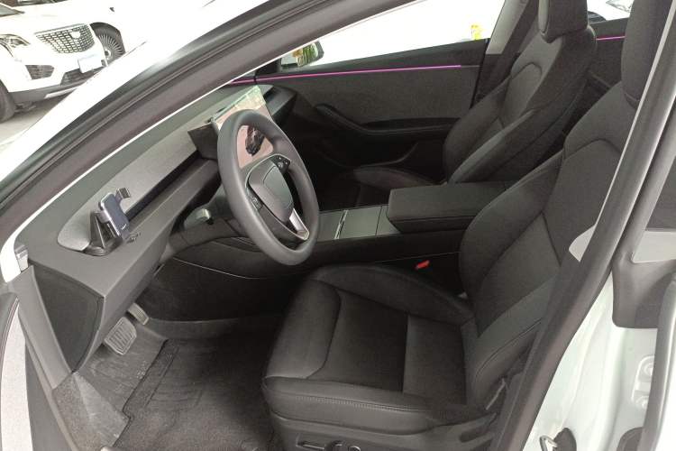 Used Tesla Model 3 2025 Rear-Wheel-Drive Version Left Front Seat