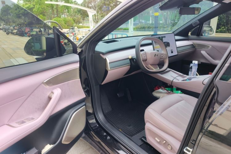 Used ONVO L60 2024 60 kWh All-Wheel Drive