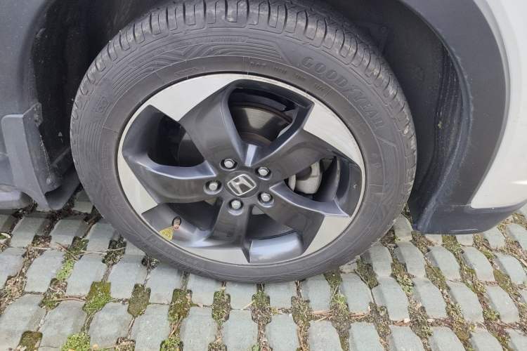 Used Honda Vezel 2016 1.8L CVT Front-Wheel Drive Pioneer Edition
