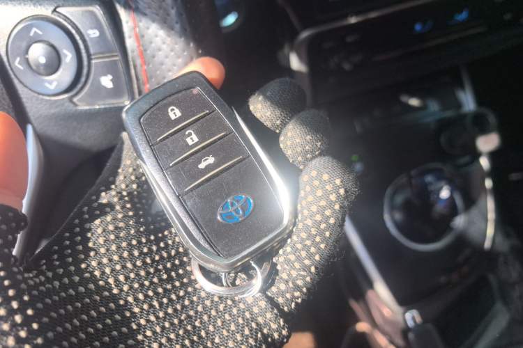 Used Toyota Corolla 2017 Revised Dual-Engine 1.8L E-CVT Leading Edition