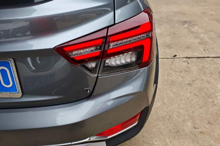 Used Geely Auto Vision S1 2018 1.4T CVT Fēngruì Model Exterior 6