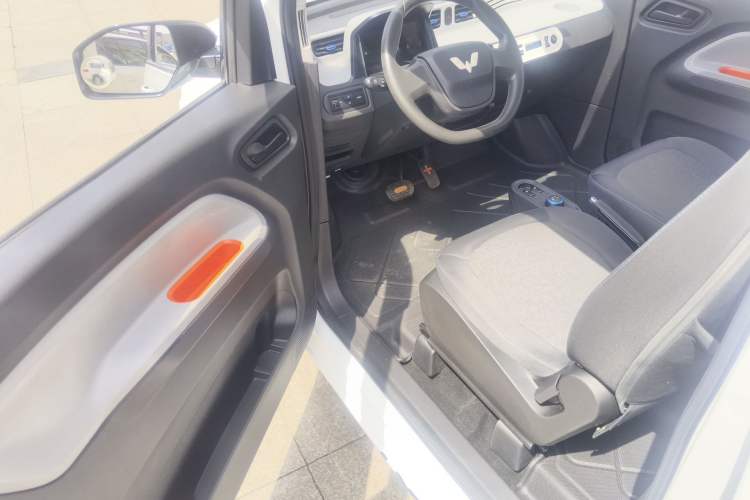 Used Wuling Hongguang MINIEV 2020 Freedom Version Lithium Iron Phosphate
