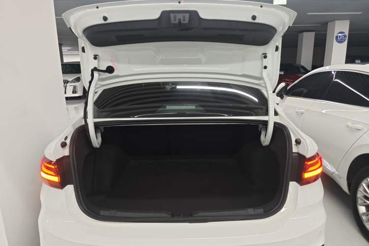 Used Volkswagen Lavida 2024 1.5L Automatic Starry Sky 5 Million Edition