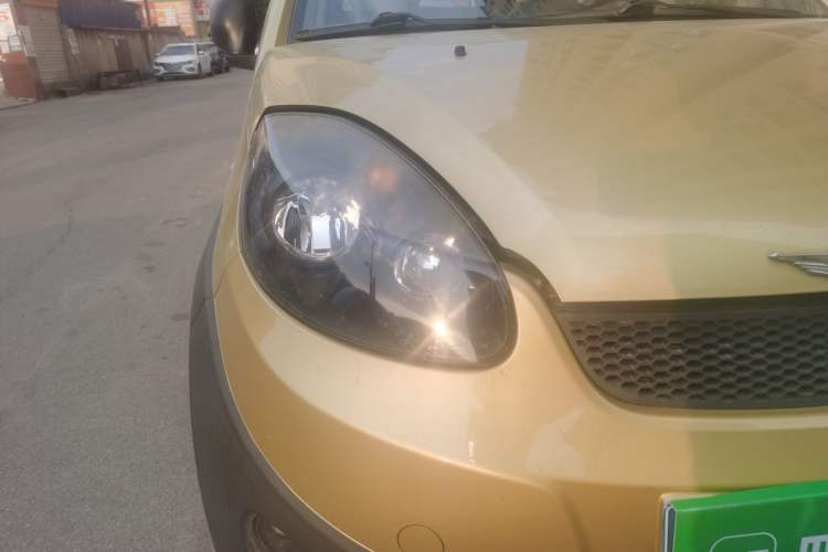 Used Chery X1 2012 1.5L Manual Comfort Edition Right Front Headlight