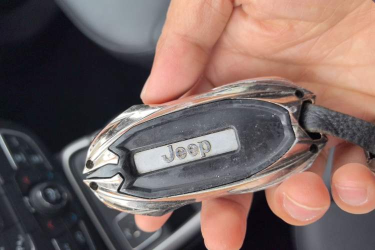 Used Jeep Compass 2017 200T Automatic Family Edition
