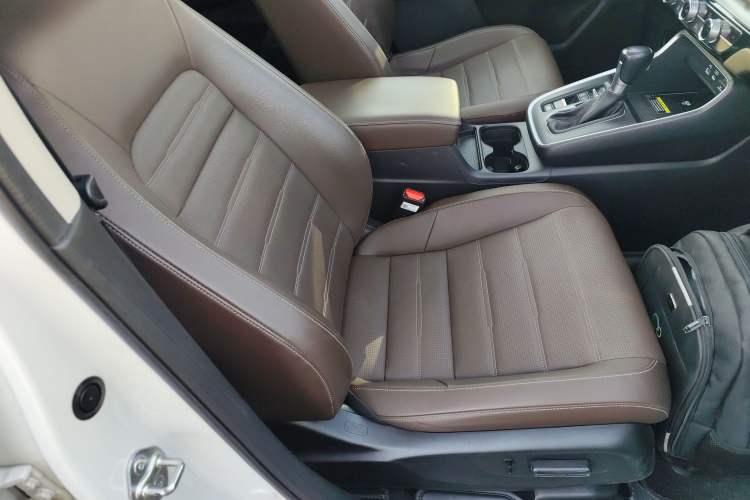 Used Honda CR-V 2023 240TURBO Two-Wheel Drive Deluxe Edition 7 Seats