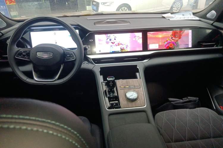 Used Geely Auto Monjaro L 2025 Dongfang Yao 2.0TD Automatic Lanxing Edition Center Console