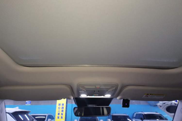 Used Hongqi HS5 2022 Revised Version 2.0T Smart Connect Flagship Edition
