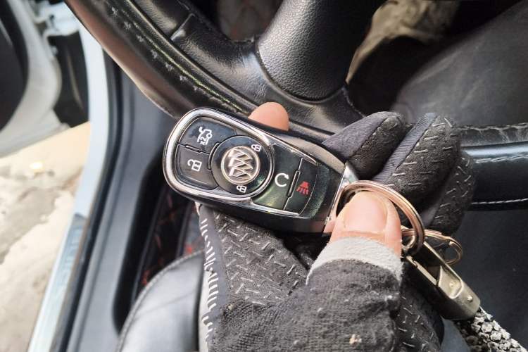 Used Buick LaCrosse 2018 20T Elite Edition Vehicle Key