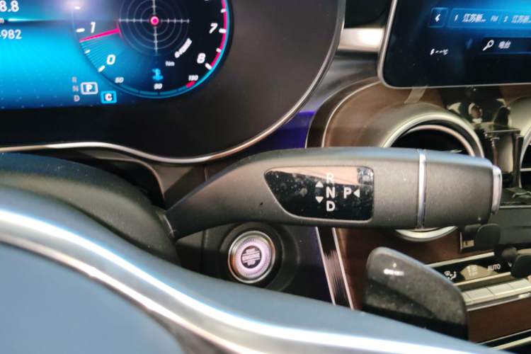 Used Mercedes-Benz GLC 2020 GLC 300 L 4MATIC Dynamic Edition
