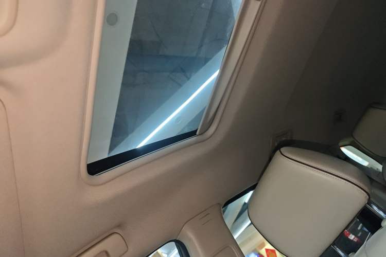 Used Buick GL8 2020 Land Business Class 652T Luxury Model