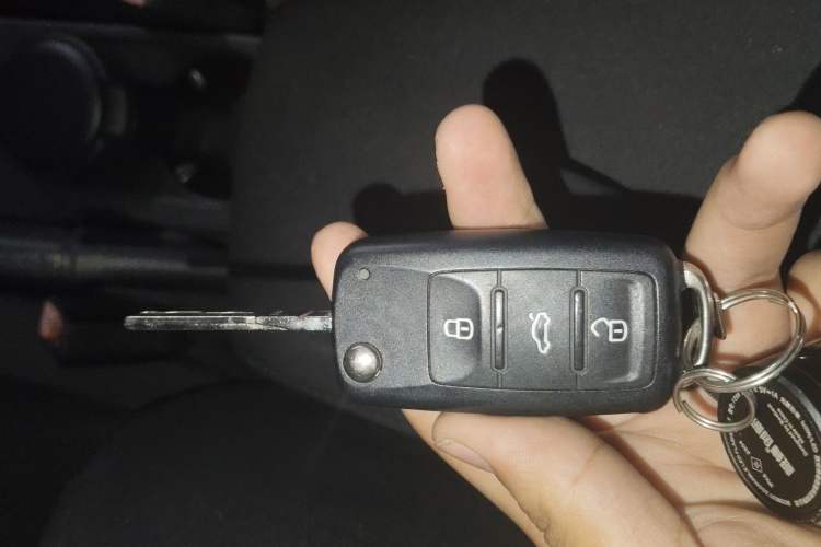 Used Volkswagen Sagitar 2012 1.6L Automatic Fashion Edition