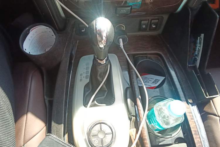 Used Nissan Patrol  Gear Lever