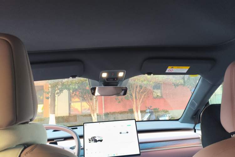 Used ONVO L60 2024 60 kWh Rear-Drive Version
