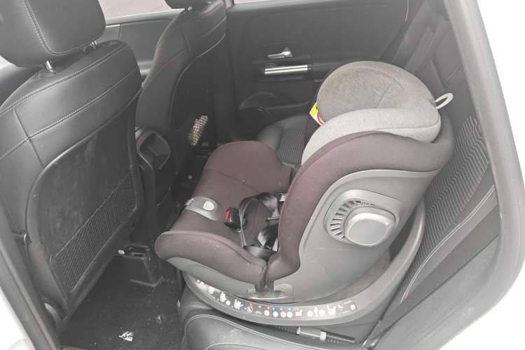 Used Mercedes-Benz B-Class 2020 B 200 Sport Edition Left Rear Seat