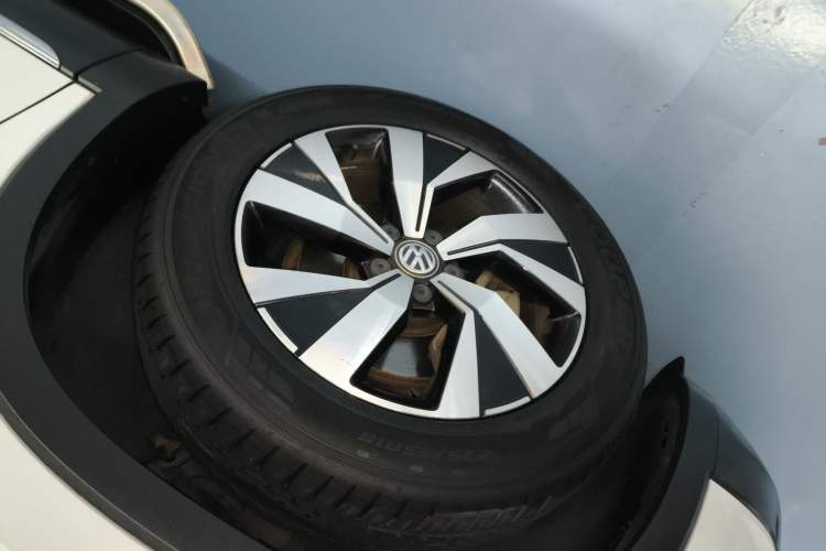 Used Volkswagen Tayron 2019 330TSI Two-Wheel Drive Luxury Model China VI Standard Exterior 4