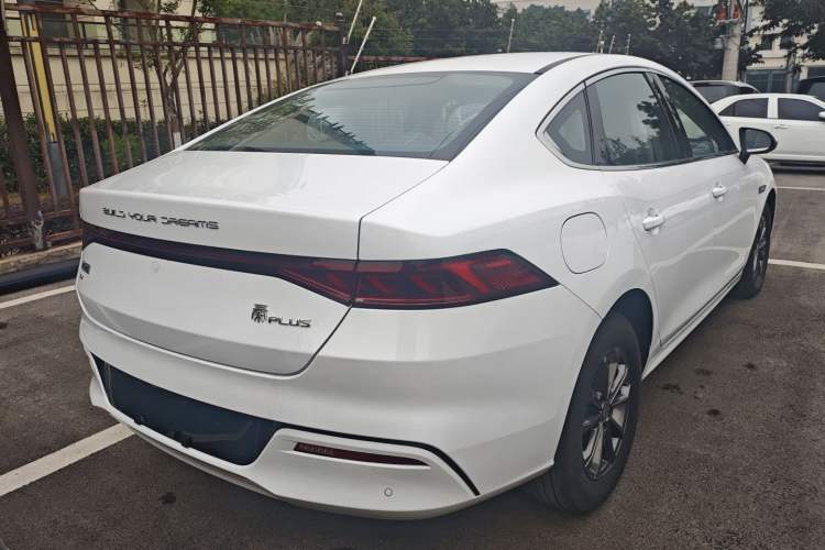 Used BYD Qin PLUS 2021 EV 400KM Leading Comfort Edition