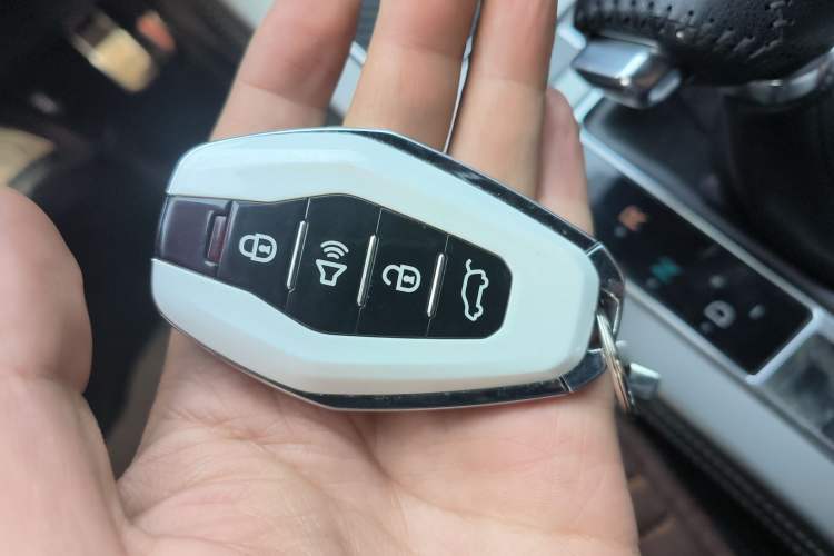 Used JETOUR X70 PLUS 2021 1.5T DCT Mountain 7-Seater
