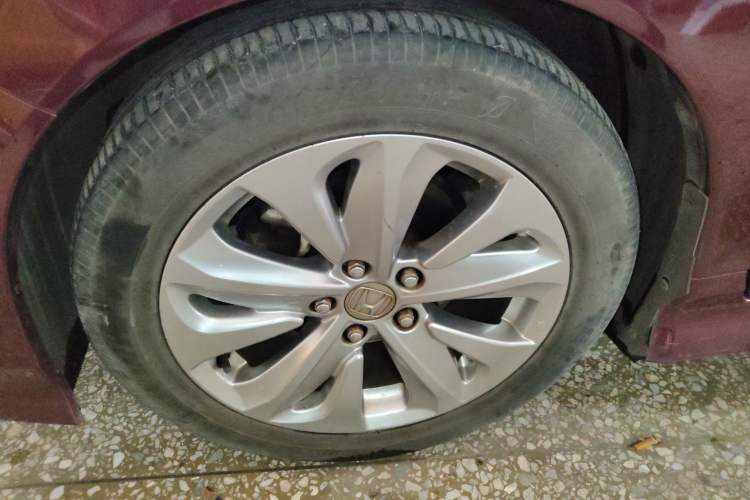 Used Honda Jade 2017 1.8L automatic Comfort version 5 seats
