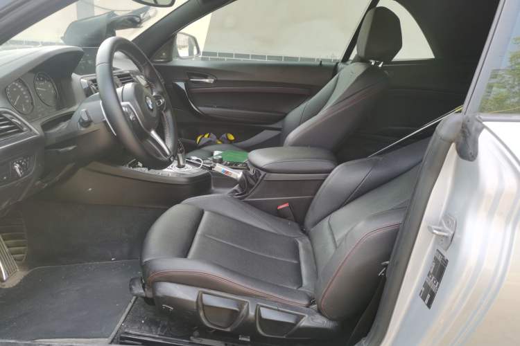 Used BMW 2 Series 2018 220i Convertible Coupe Sports Design Package