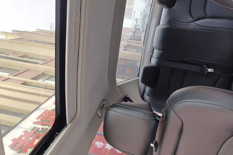 Used Chevrolet Cavalier 2016 1.5L Manual Xinyue Edition Headliner