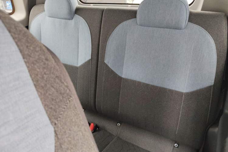 Used Geely Galaxy Panda 2024 Panda Mini 200km Endurance Bear Left Rear Seat