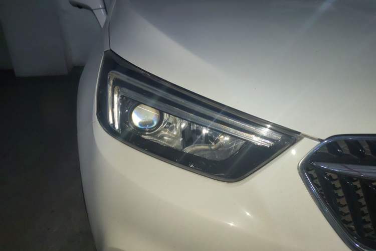 Used Buick Encore 2016 18T Automatic Two-Wheel Drive Urban Fashion Model