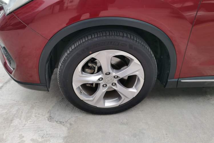 Used Acura CDX 2016 1.5T Two-Wheel Drive Deluxe Edition Left Front Wheel Hub