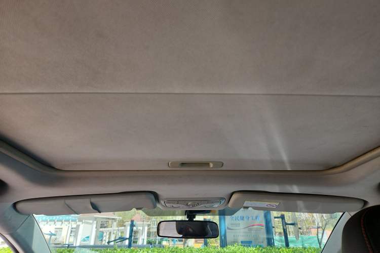 Used Great Wall C50 2014 Upgraded Model 1.5T Manual Elite Version Headliner