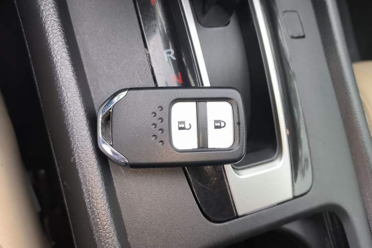 Used Honda Jade 2017 1.8L automatic Comfort version 5 seats